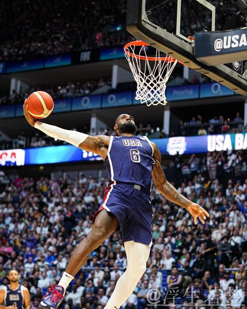 詹姆斯助攻 里弗斯精彩快攻上篮得手